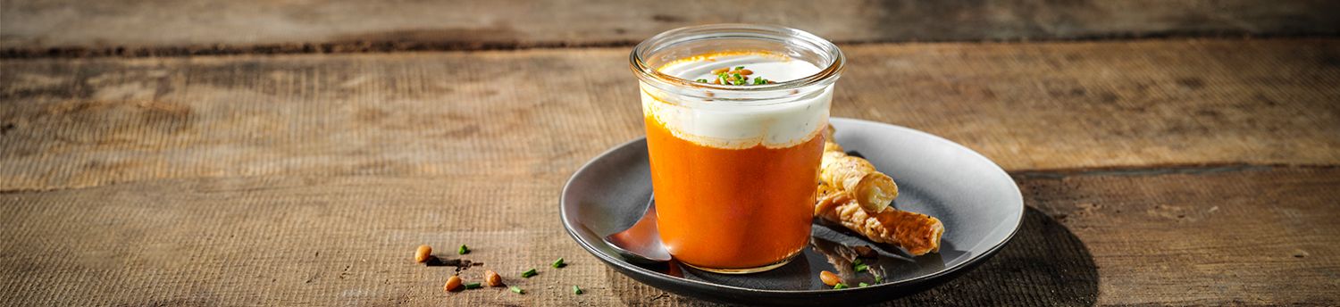 Paprika soep met roomkaas